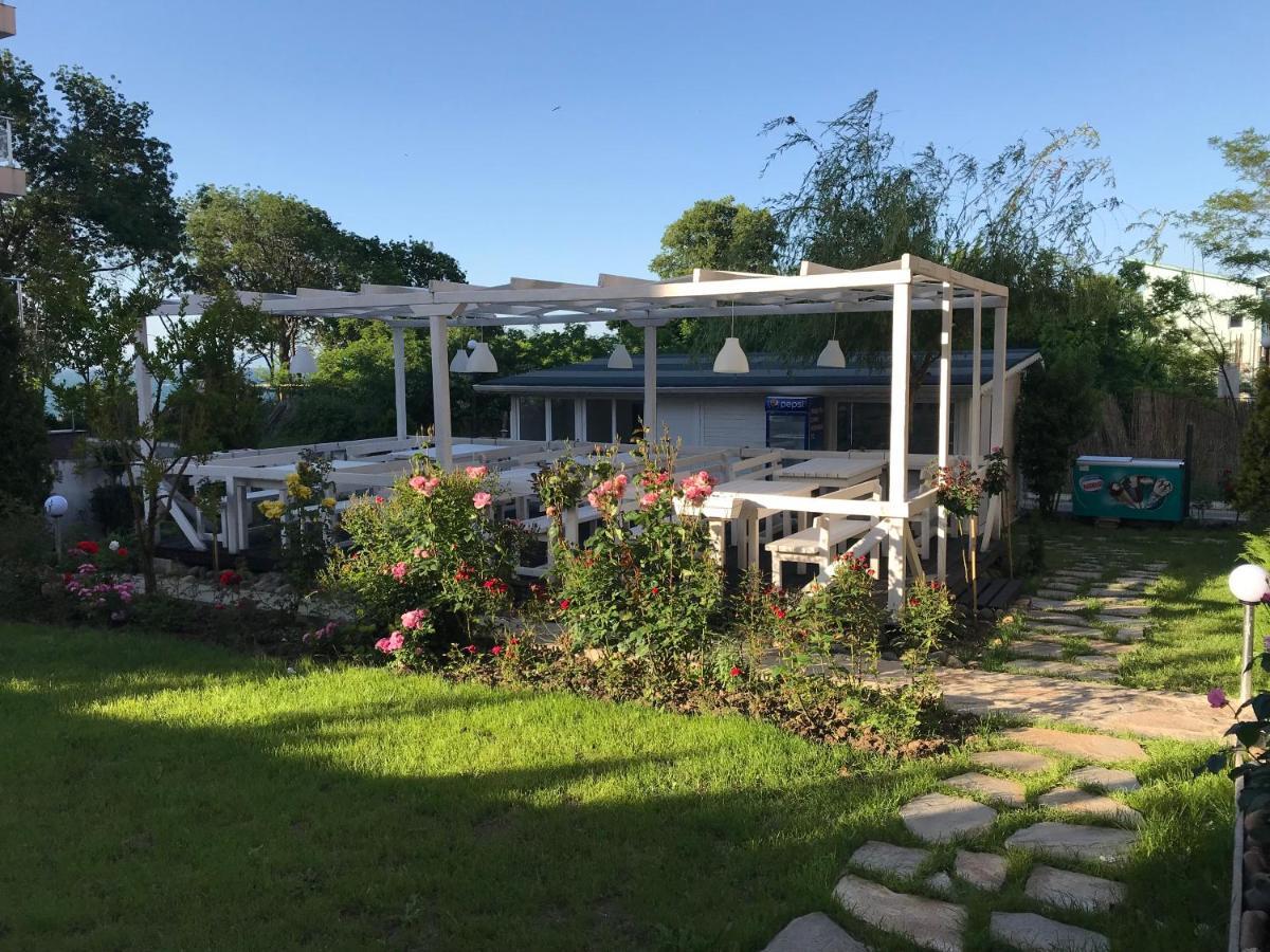 Family Hotel Akra 切尔诺莫雷茨 外观 照片