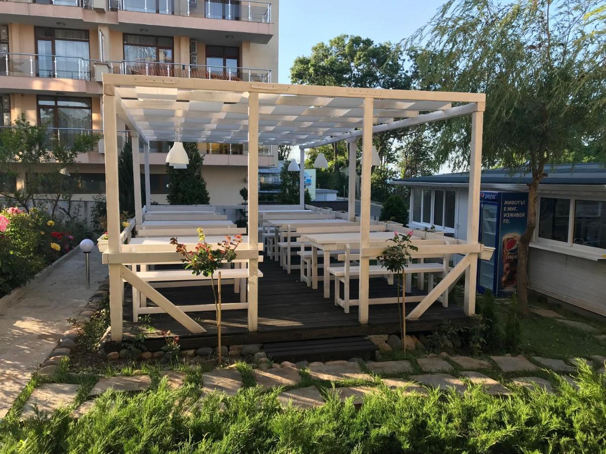 Family Hotel Akra 切尔诺莫雷茨 外观 照片
