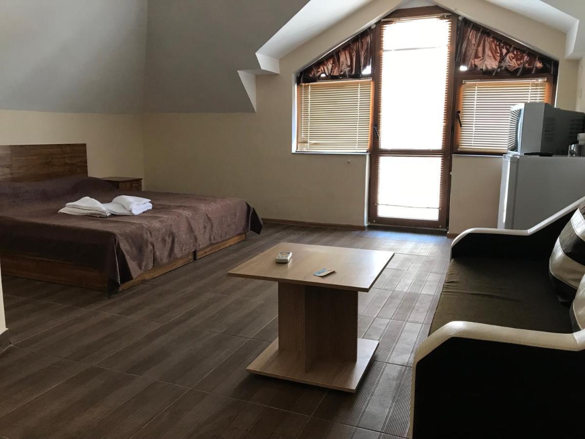Family Hotel Akra 切尔诺莫雷茨 外观 照片